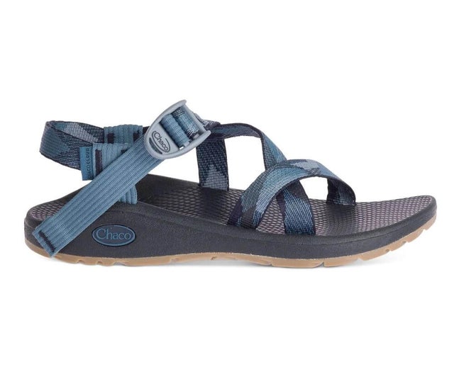 Chaco w7 store